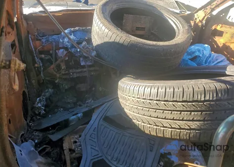 2021 Toyota Highlander Xle from USA, damaged, VIN 5TDGZRBH9MS559397